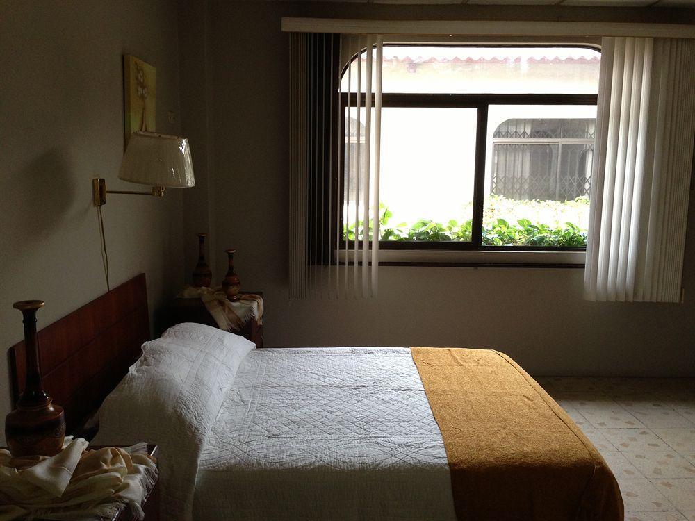 El Patio Suites II Guayaquil Dış mekan fotoğraf